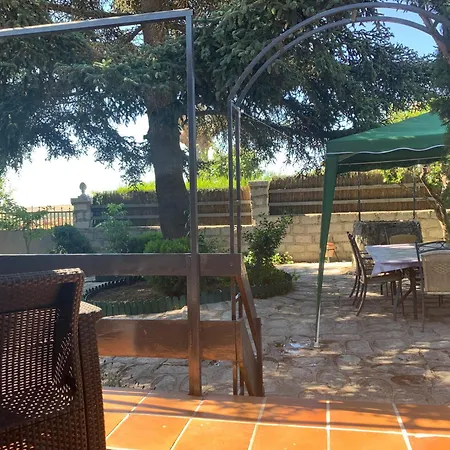 Casa Rural A Una Hora De Madrid Holiday home *